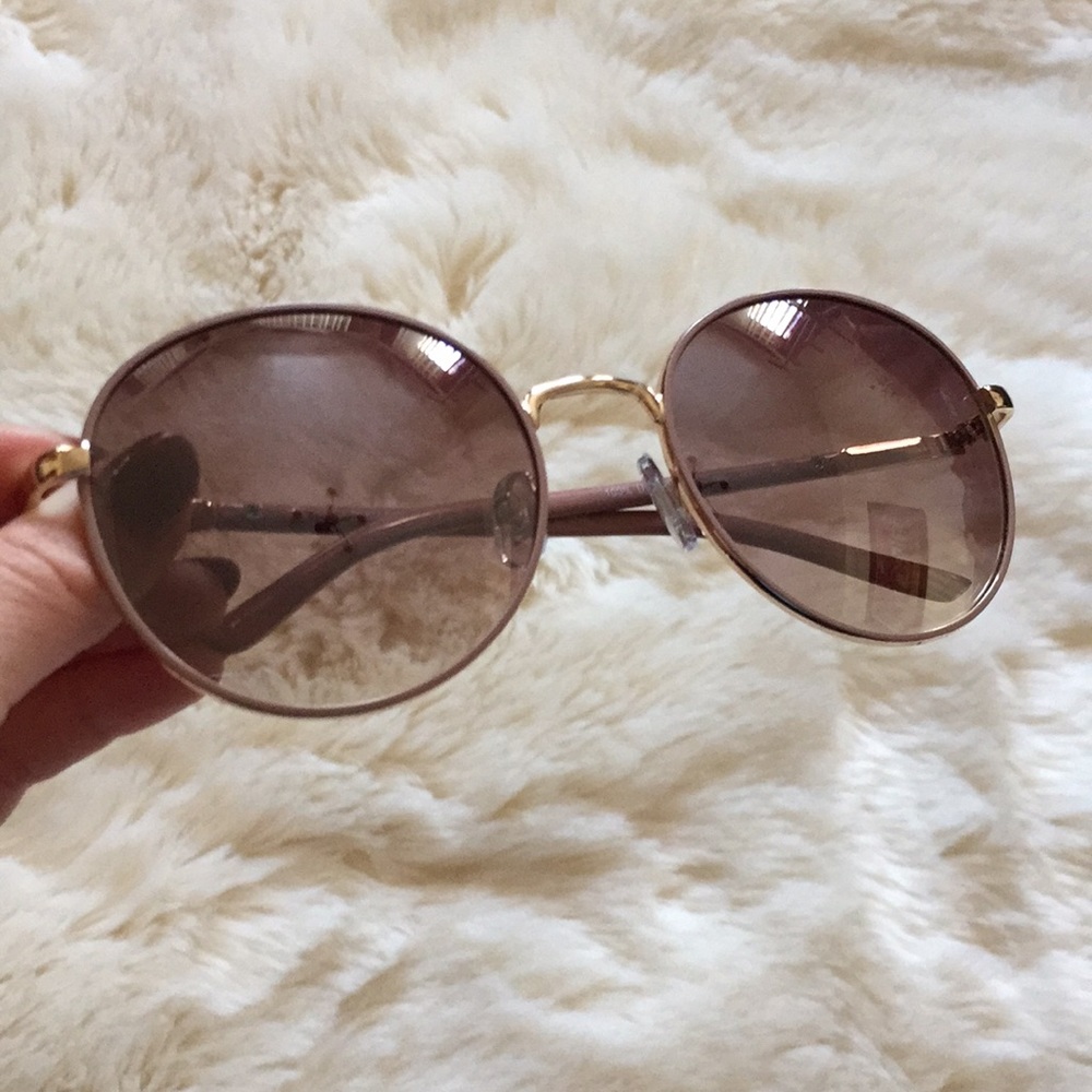 💜 Suglasses 100% LUV protection